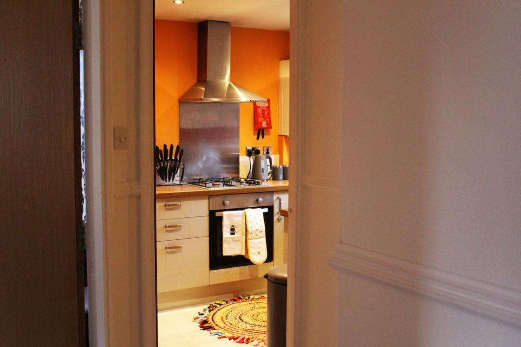 Cheery Craigie Ground Floor Apartment Perth Eksteriør billede