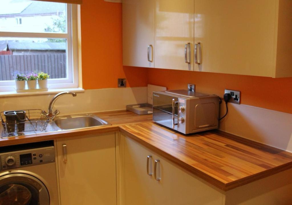 Cheery Craigie Ground Floor Apartment Perth Eksteriør billede